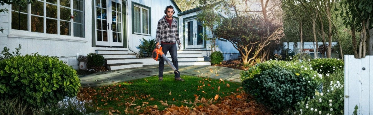 Stihl Battery-Powered Leaf Clearing Tools for Professionals