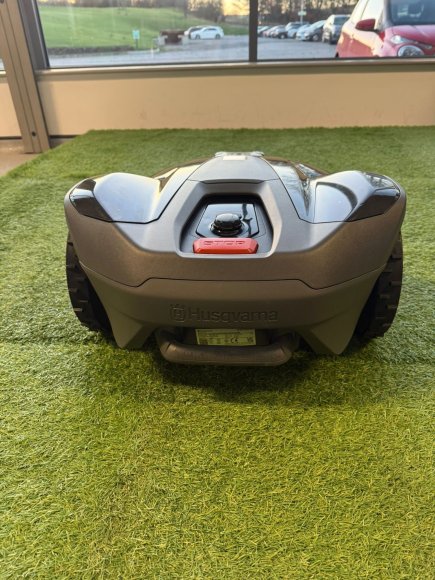 Husqvarna 320 Nera Automower (Ex Demo)