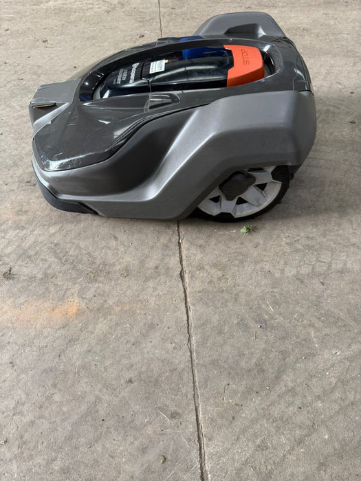 Husqvarna 450X Automower (Ex Demo)