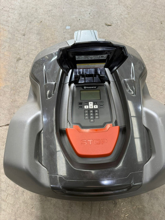 Husqvarna 450X Automower (Ex Demo)