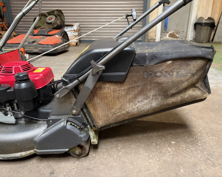 Honda HRD 536 QX Roller Mower