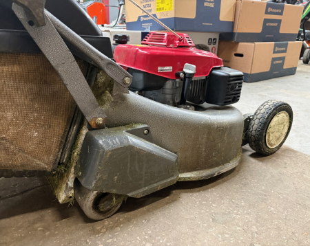 Honda HRD 536 QX Roller Mower