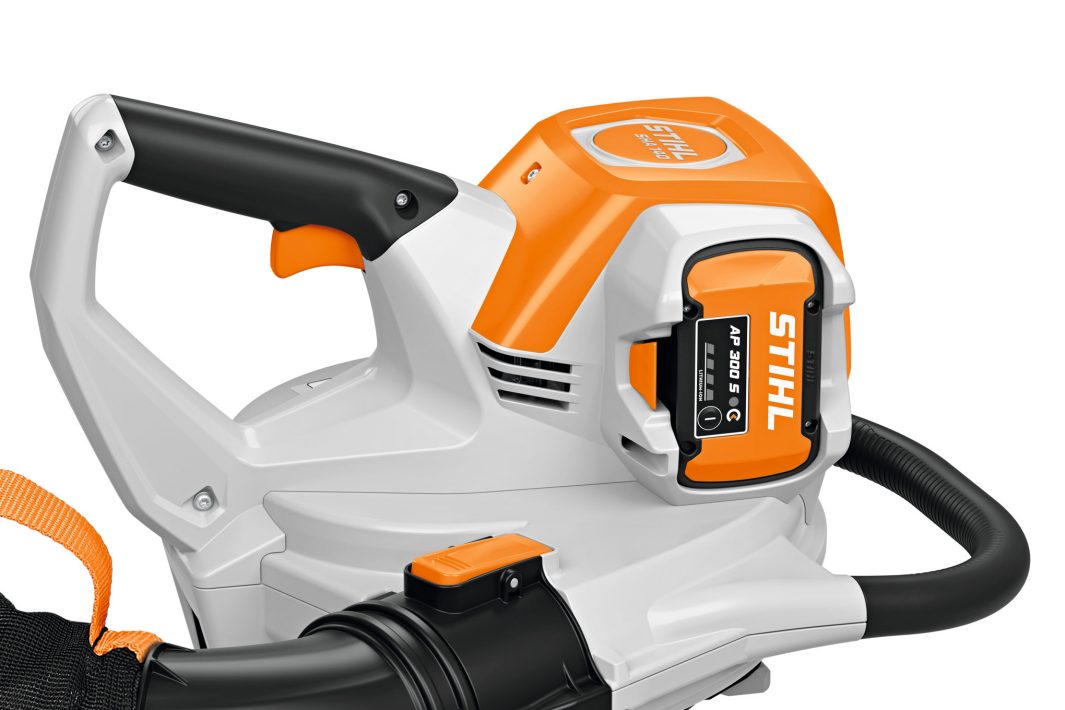 Stihl SHA 140 Battery Vacuum Shredder