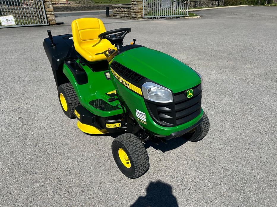 John Deere X135R Ride-On Mower