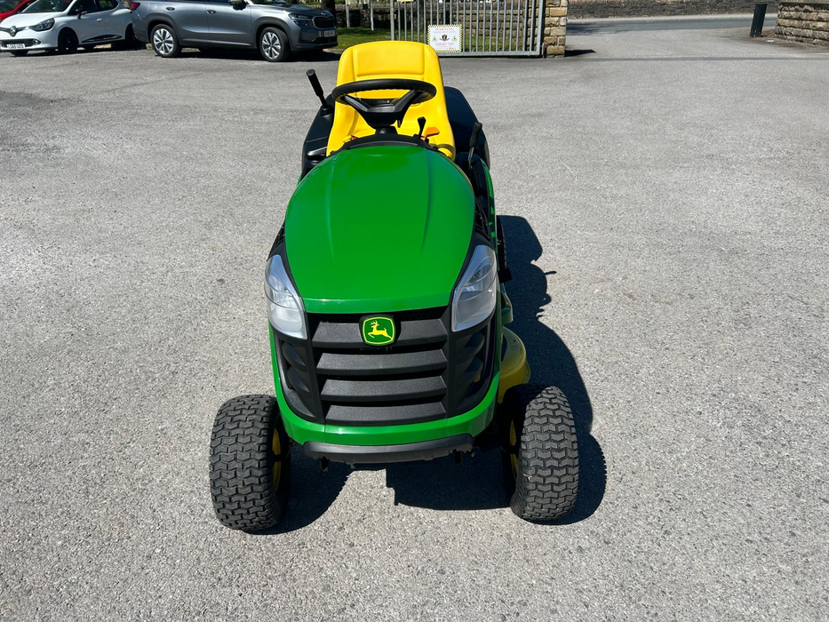 John Deere X135R Ride-On Mower
