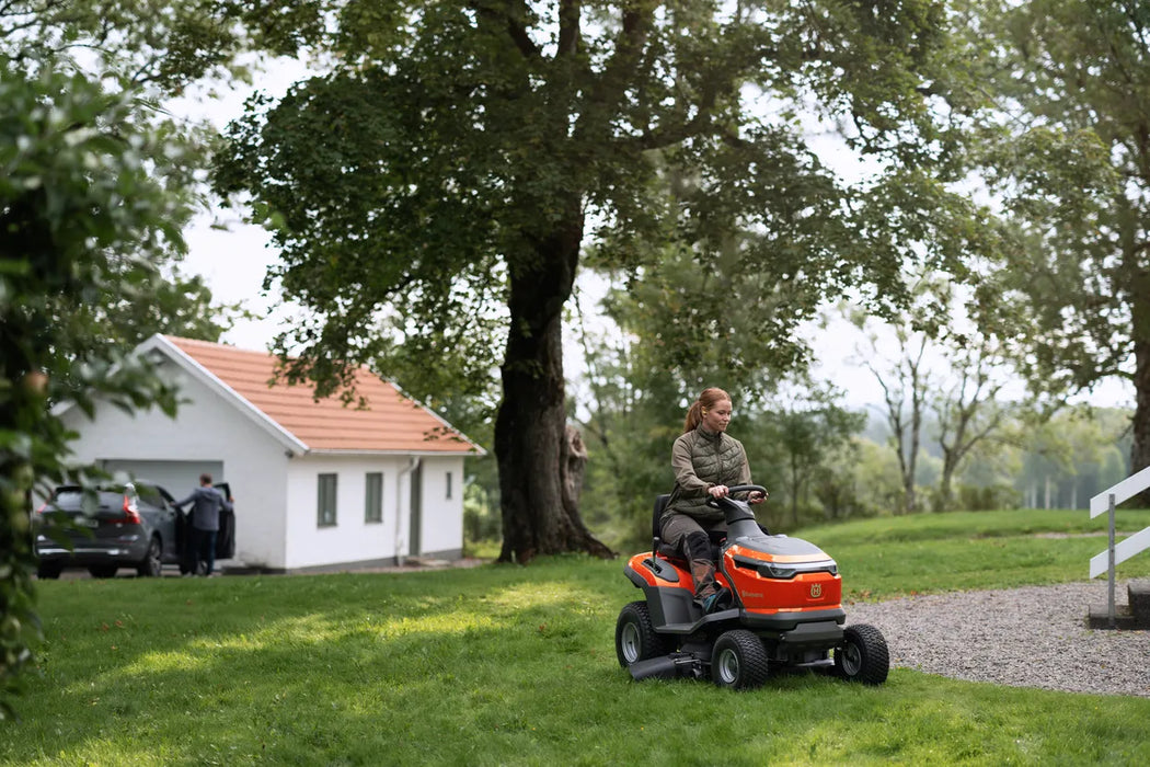 Husqvarna TS 100i Electric Garden Tractor