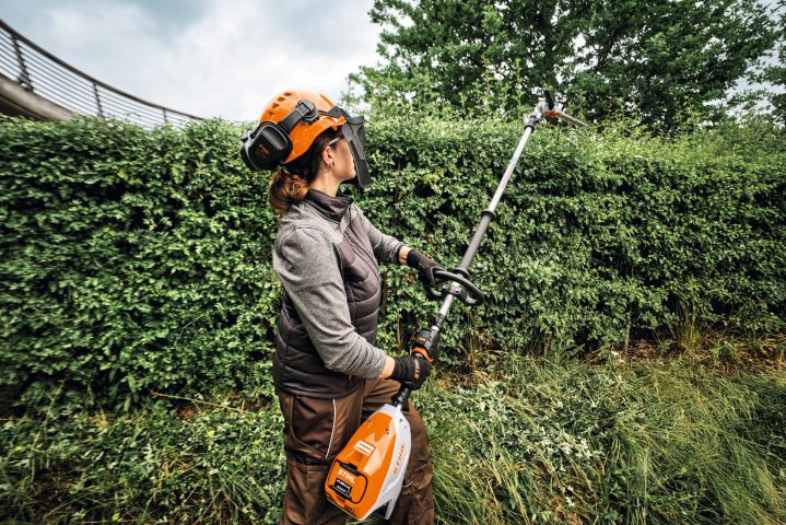 Stihl HLA 140 B Battery Long-Reach Hedge Trimmer - AP System