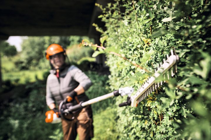 Stihl HLA 140 B Battery Long-Reach Hedge Trimmer - AP System