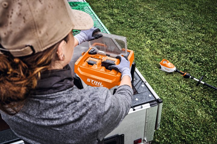Stihl AL 1802 MO High-Speed Charger